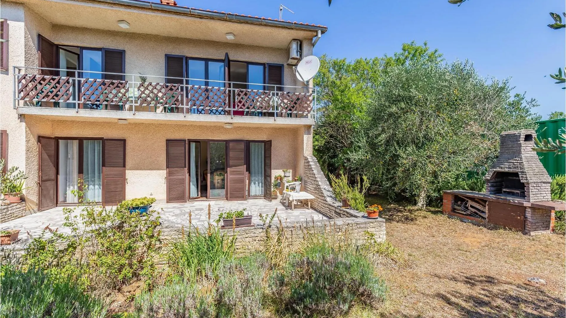 Awesome Apartment In Medulin With Kitchen