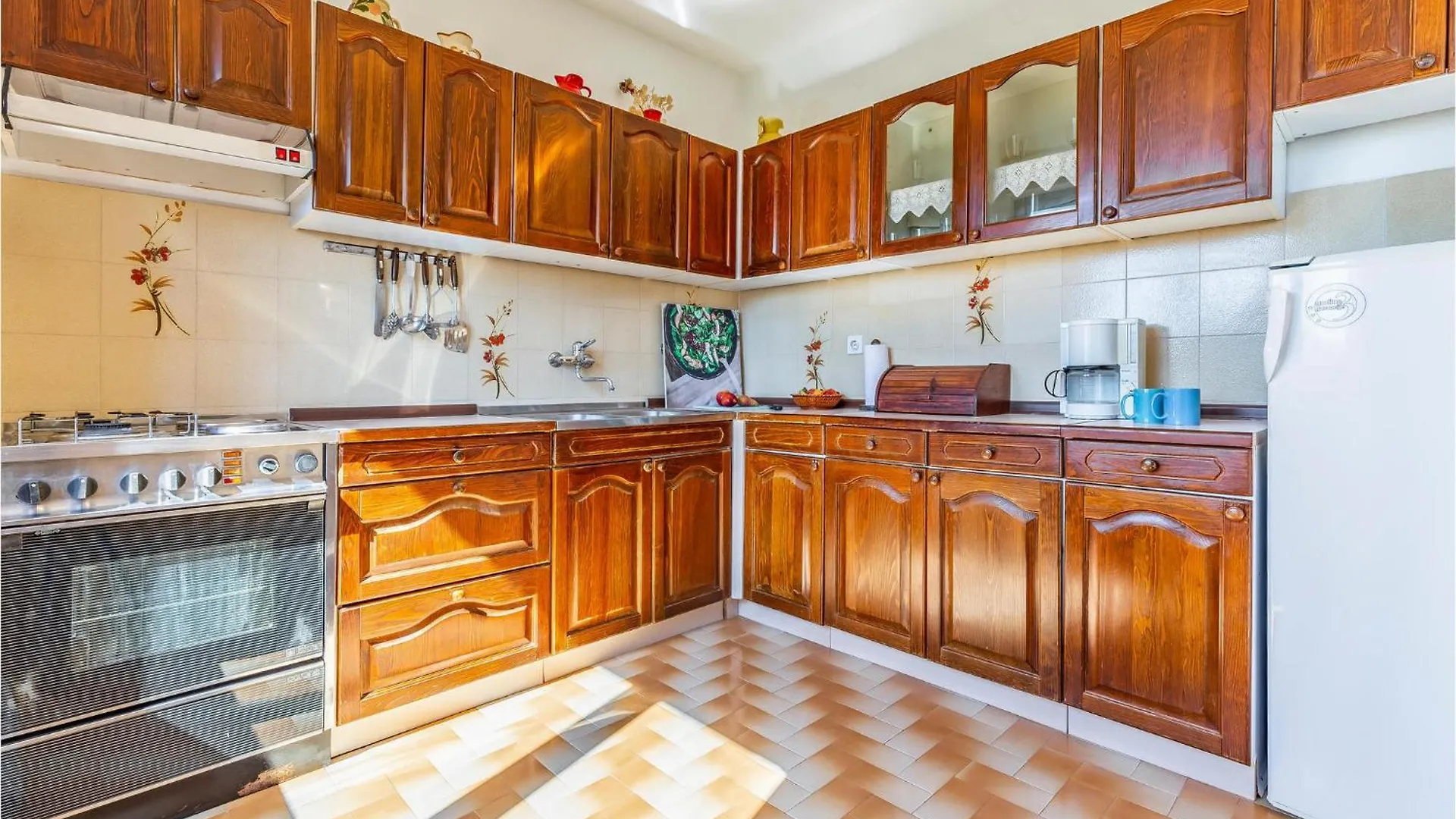 Awesome Apartment In Medulin With Kitchen